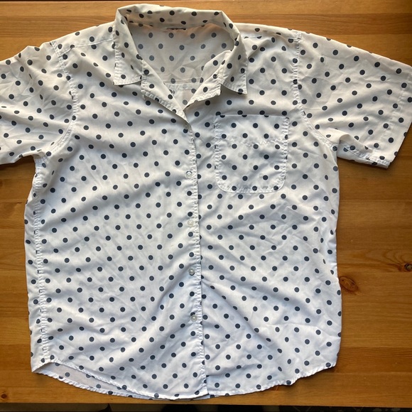⭐️VINTAGE polka dot shirt⭐️ - Picture 1 of 4